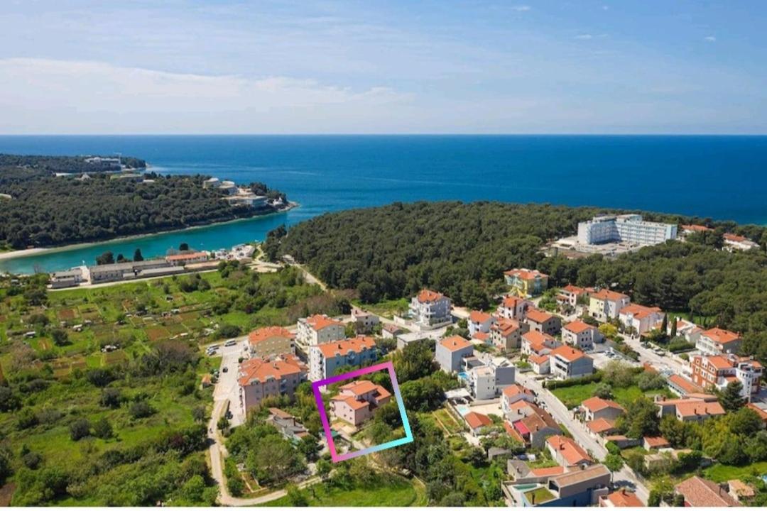 Apartment Tomas Near The Beach プーラ エクステリア 写真